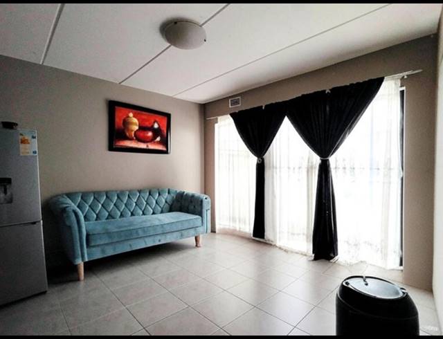 2 BEDROOM PROPERTY TO RENT IN MONTANA